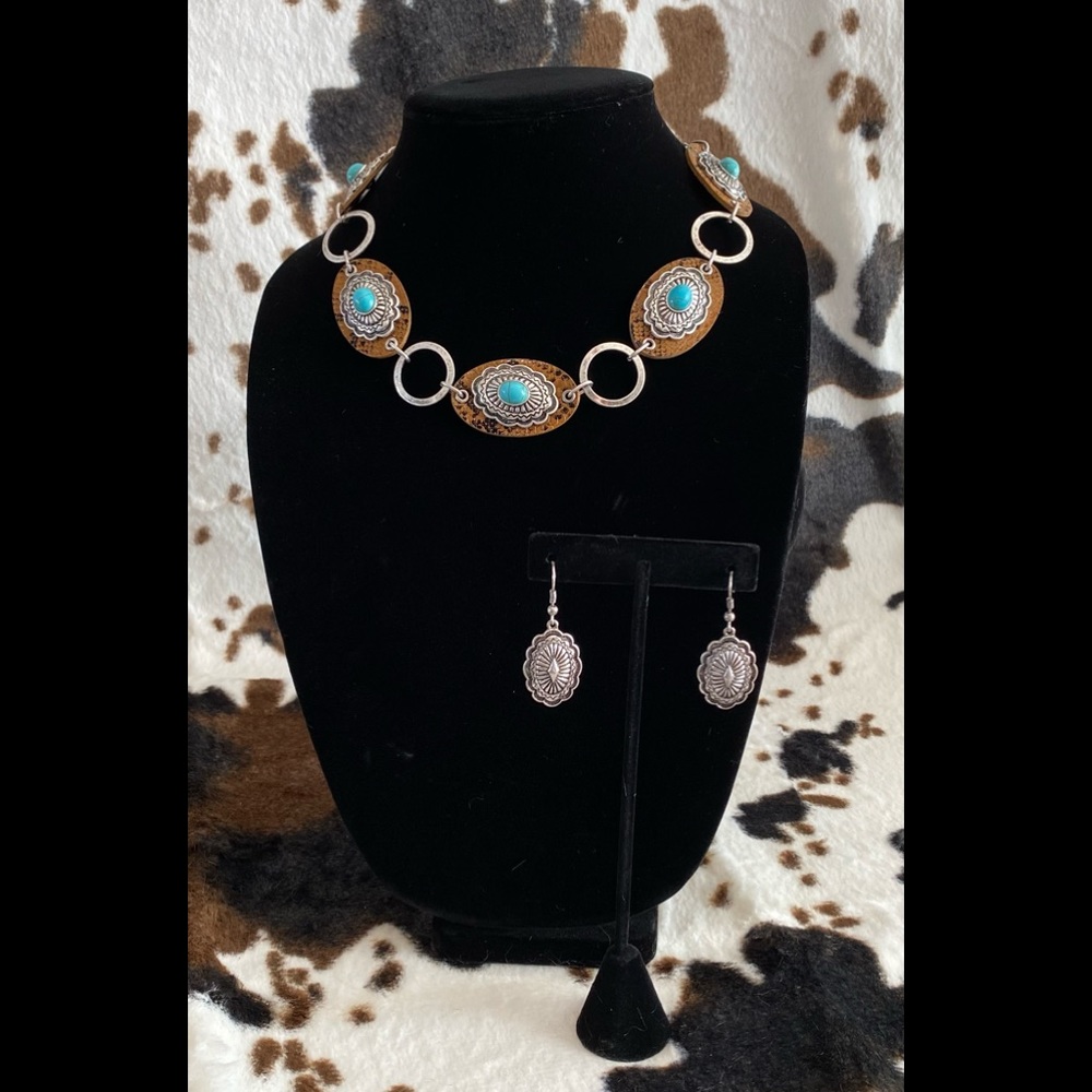 New Necklace and earrings set